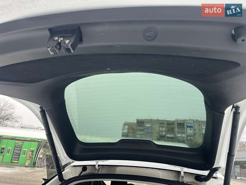 Внедорожник / Кроссовер Tesla Model Y 2022 в Кропивницком