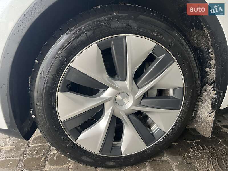 Внедорожник / Кроссовер Tesla Model Y 2022 в Кропивницком