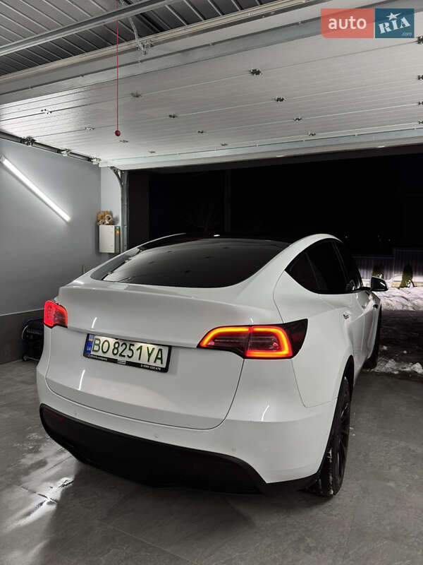 Внедорожник / Кроссовер Tesla Model Y 2021 в Тернополе