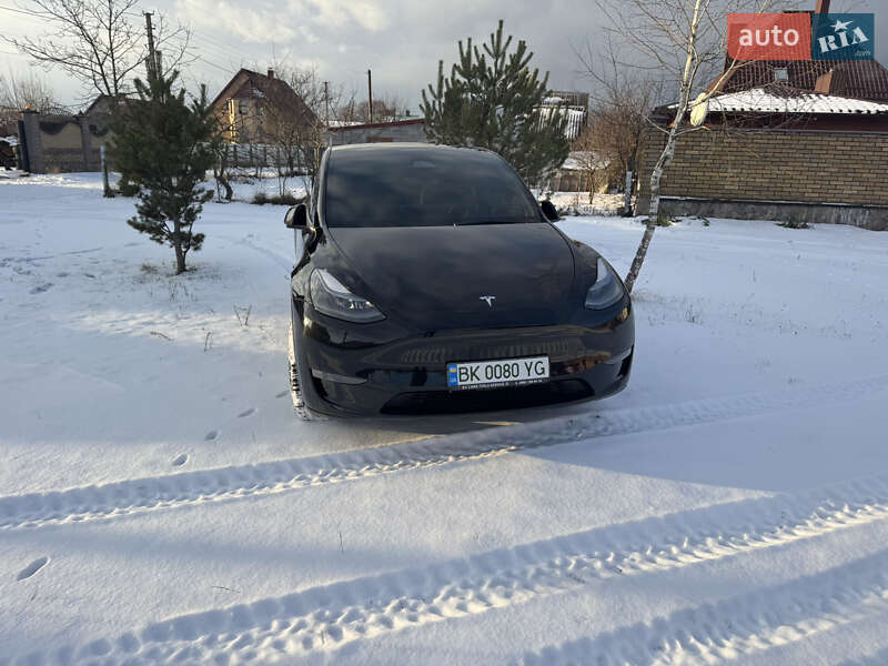 Позашляховик / Кросовер Tesla Model Y 2023 в Костопілі фото 6 Позашляховик / Кросовер Tesla Model Y 2023 в Костопілі