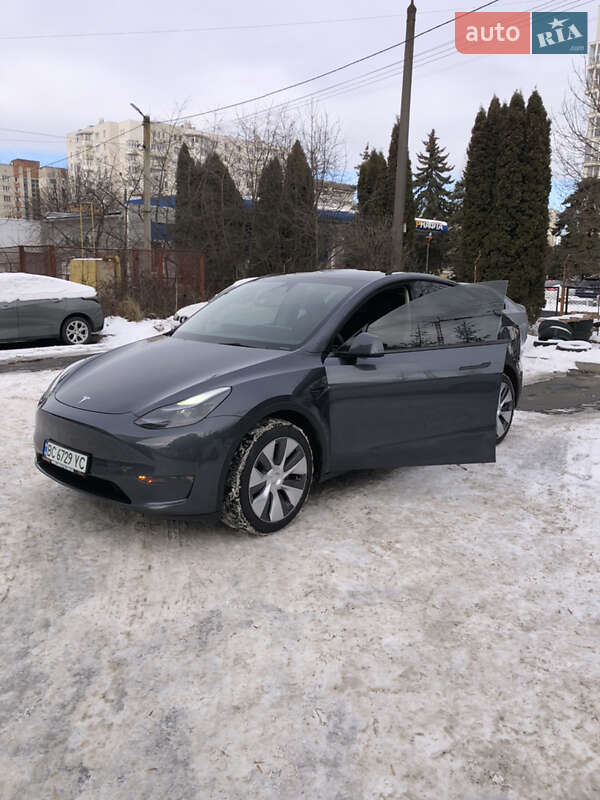 Позашляховик / Кросовер Tesla Model Y 2023 в Львові фото 16 Позашляховик / Кросовер Tesla Model Y 2023 в Львові