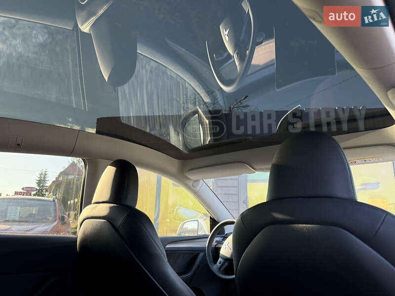 Внедорожник / Кроссовер Tesla Model Y 2024 в Стрые