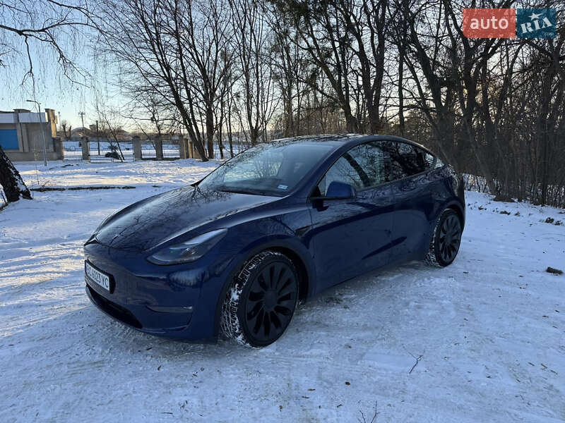 Tesla Model Y 2022