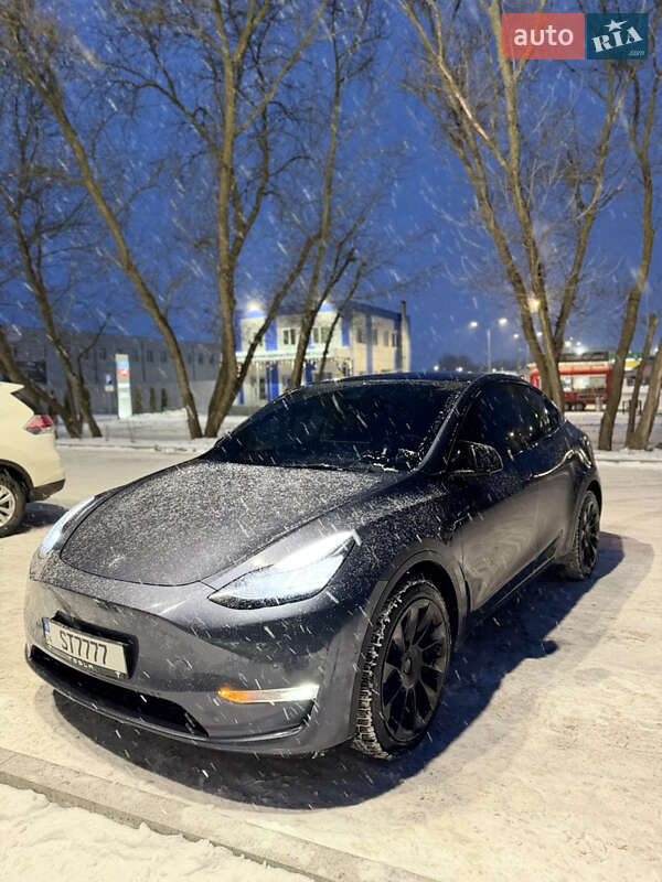 Позашляховик / Кросовер Tesla Model Y 2021 в Черкасах