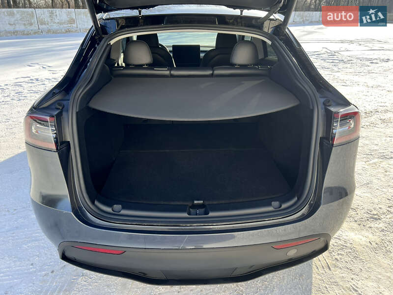 Внедорожник / Кроссовер Tesla Model Y 2023 в Луцке