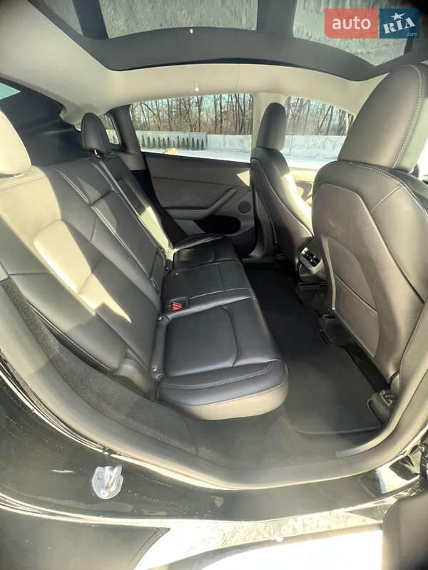 Внедорожник / Кроссовер Tesla Model Y 2023 в Луцке