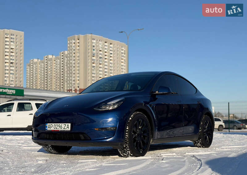 Внедорожник / Кроссовер Tesla Model Y 2022 в Киеве