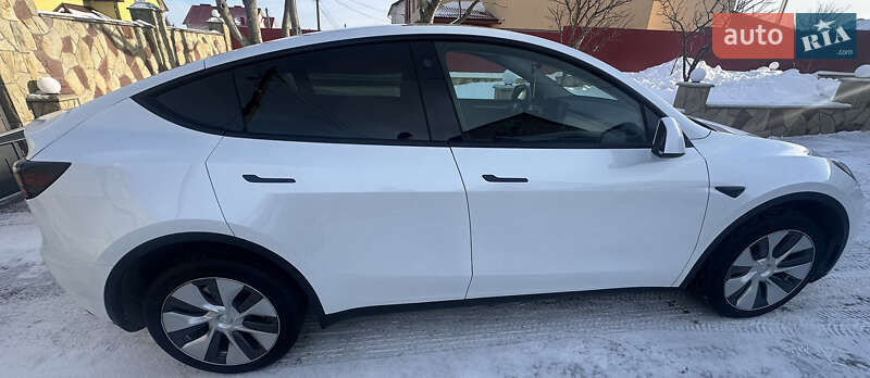 Внедорожник / Кроссовер Tesla Model Y 2023 в Тернополе