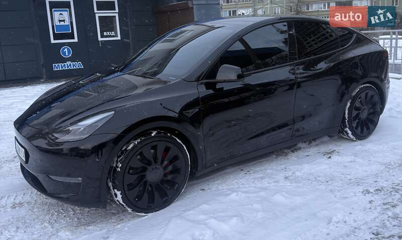 Внедорожник / Кроссовер Tesla Model Y 2023 в Черкассах