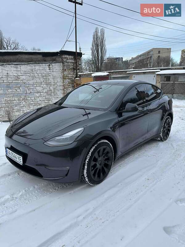 Внедорожник / Кроссовер Tesla Model Y 2024 в Киеве