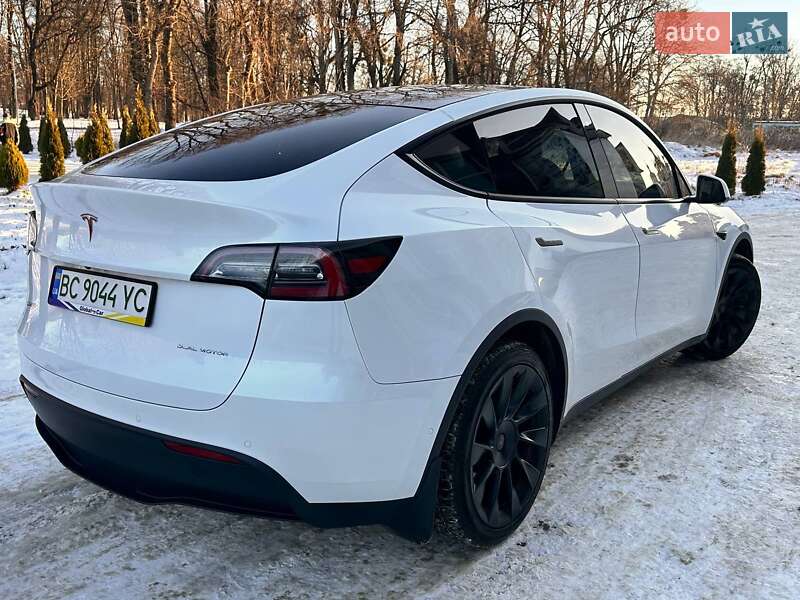 Внедорожник / Кроссовер Tesla Model Y 2020 в Львове