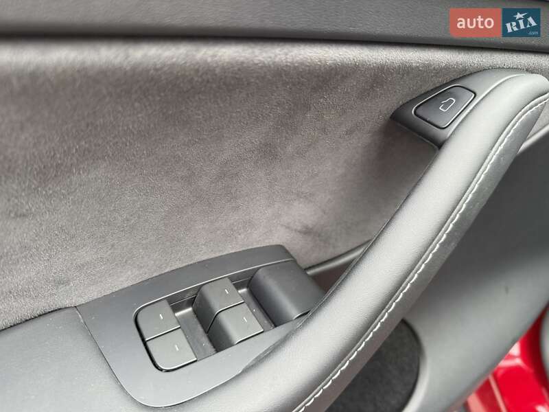 Внедорожник / Кроссовер Tesla Model Y 2024 в Ивано-Франковске