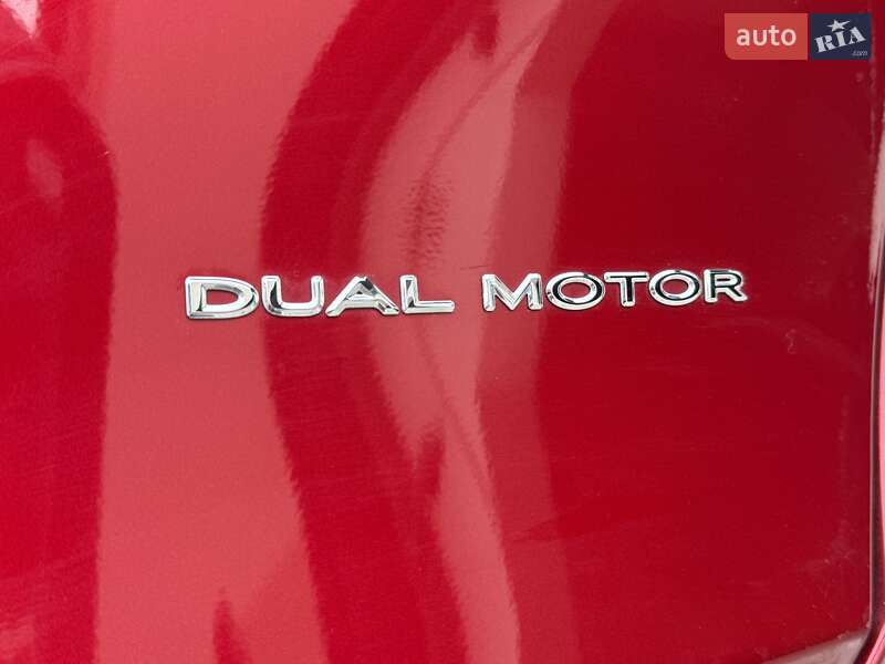 Внедорожник / Кроссовер Tesla Model Y 2024 в Ивано-Франковске