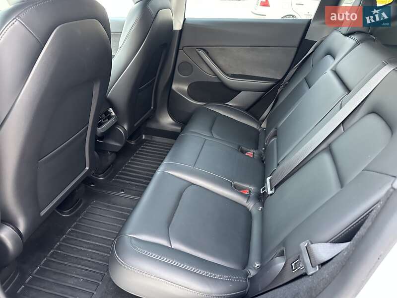 Внедорожник / Кроссовер Tesla Model Y 2022 в Житомире