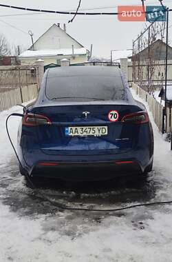Позашляховик / Кросовер Tesla Model Y 2024 в Києві