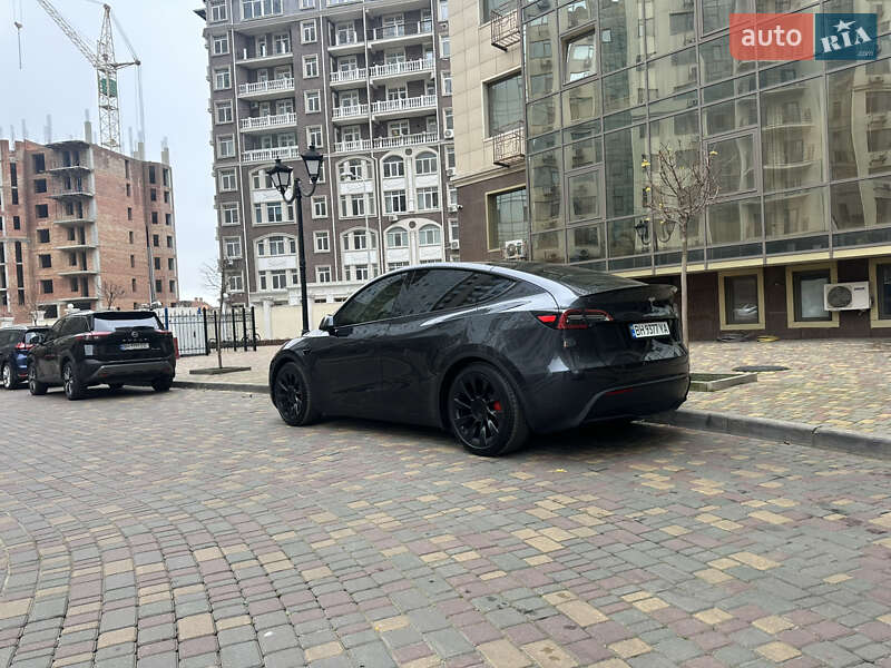 Внедорожник / Кроссовер Tesla Model Y 2024 в Одессе
