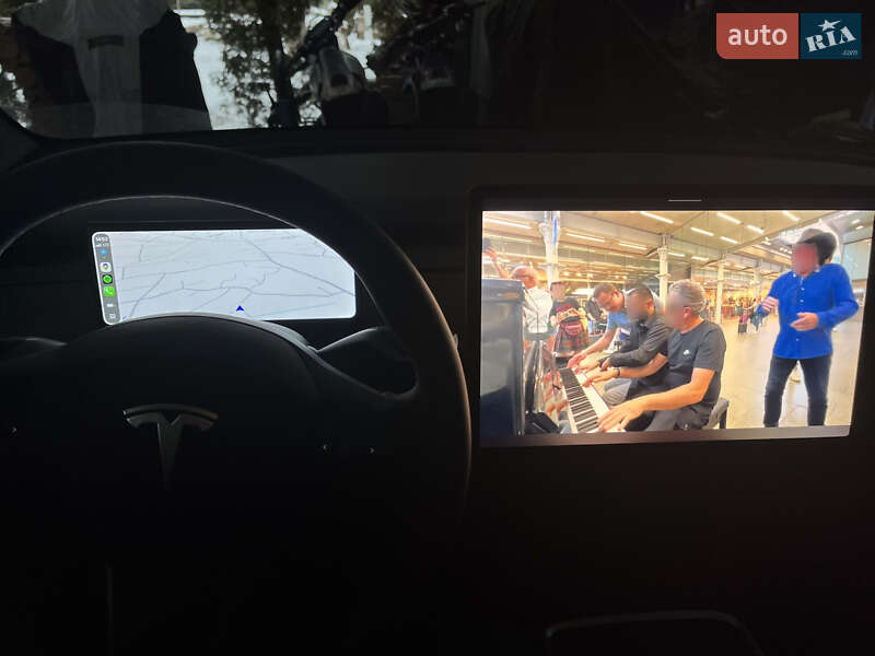 Позашляховик / Кросовер Tesla Model Y 2024 в Києві фото 15 Позашляховик / Кросовер Tesla Model Y 2024 в Києві