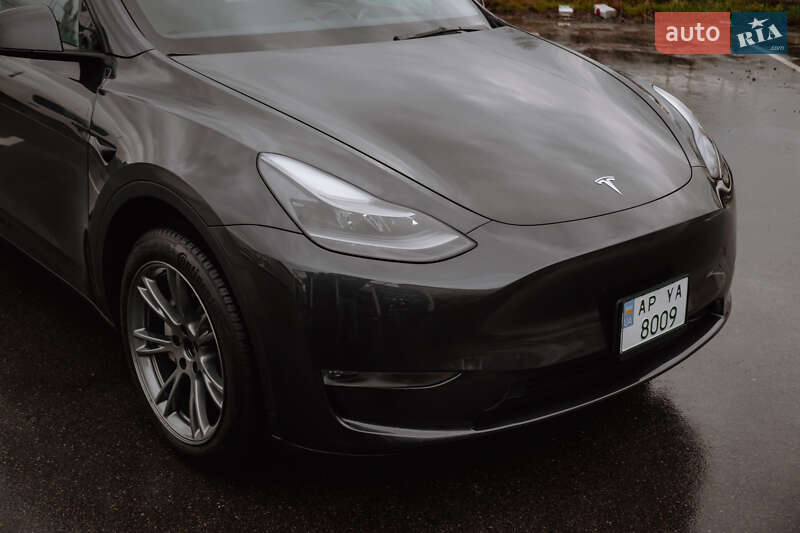 Внедорожник / Кроссовер Tesla Model Y 2024 в Запорожье