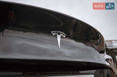 Внедорожник / Кроссовер Tesla Model Y 2024 в Запорожье