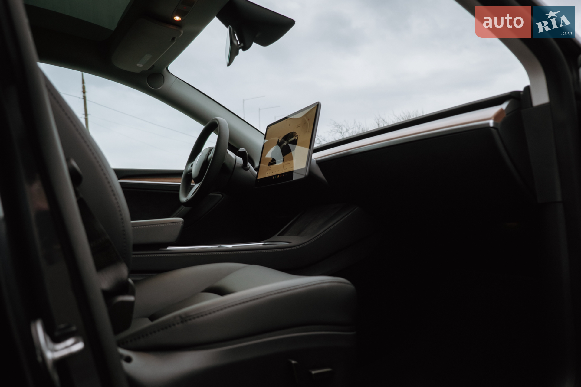 2024 Tesla Model Y - мініатюра 35