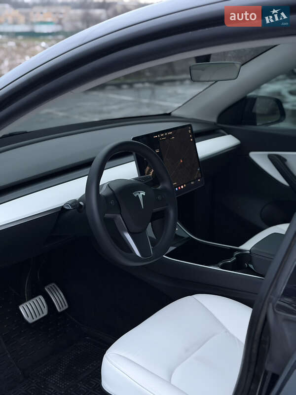 Внедорожник / Кроссовер Tesla Model Y 2020 в Синельниково