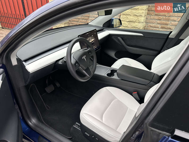 Внедорожник / Кроссовер Tesla Model Y 2023 в Киеве фото 13 Внедорожник / Кроссовер Tesla Model Y 2023 в Киеве
