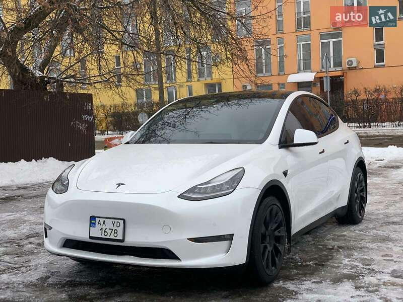 Позашляховик / Кросовер Tesla Model Y 2021 в Києві