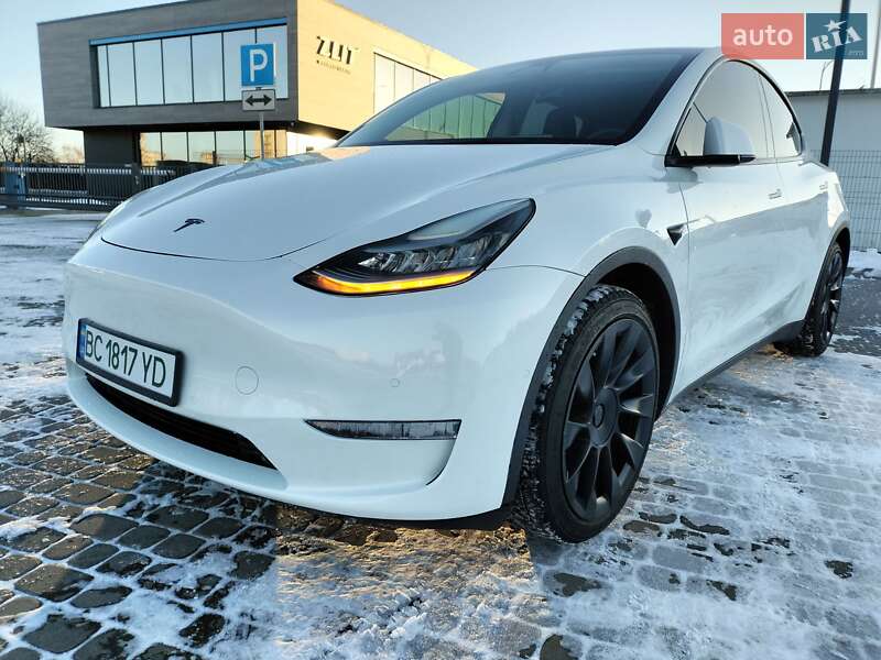 Позашляховик / Кросовер Tesla Model Y 2021 в Львові