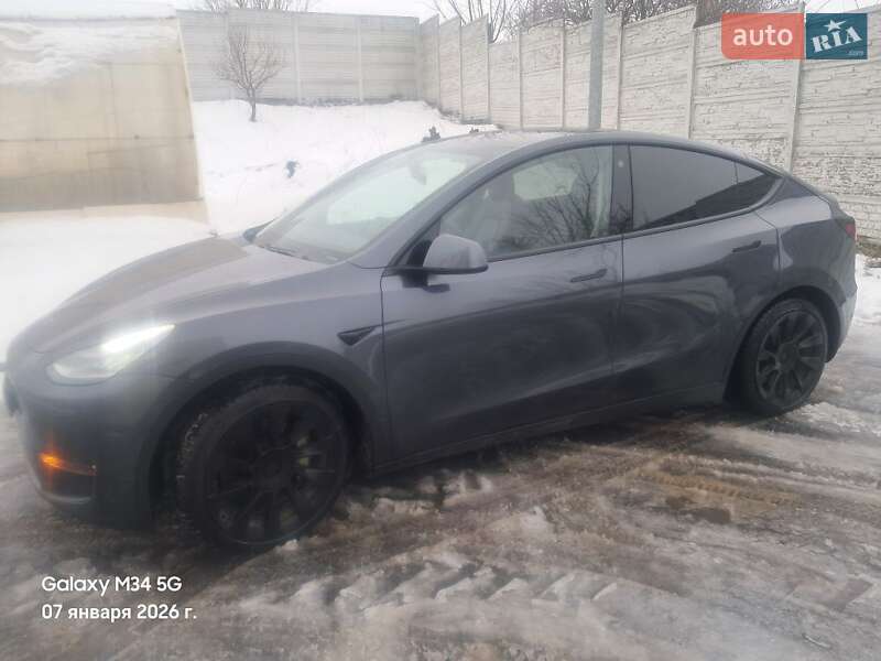 Внедорожник / Кроссовер Tesla Model Y 2020 в Харькове