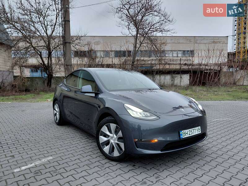 Внедорожник / Кроссовер Tesla Model Y 2021 в Одессе