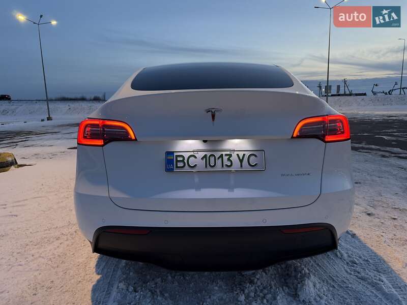 Внедорожник / Кроссовер Tesla Model Y 2022 в Львове