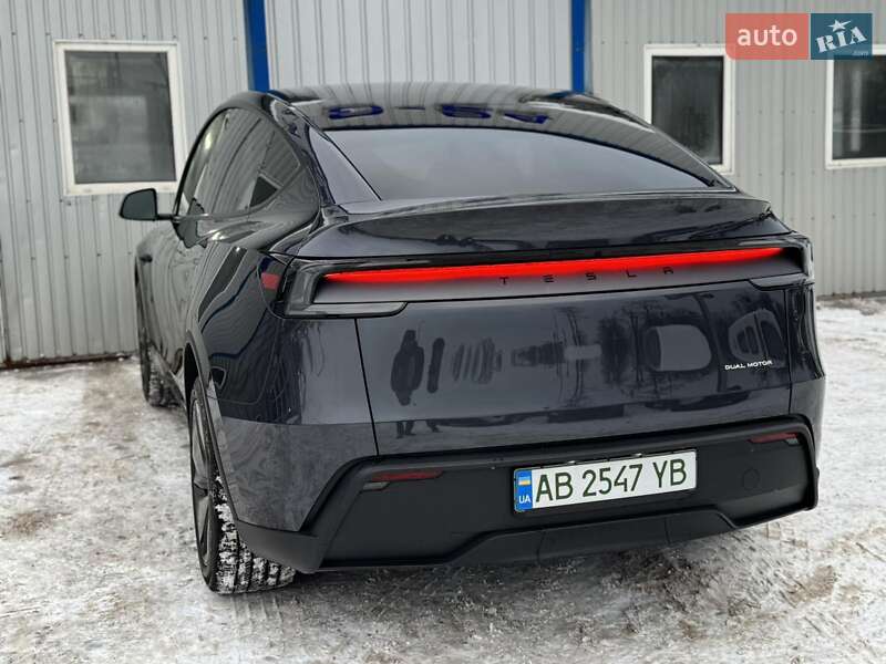 Внедорожник / Кроссовер Tesla Model Y 2025 в Виннице
