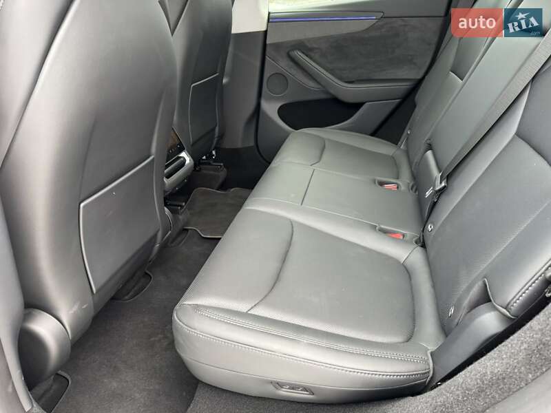 Внедорожник / Кроссовер Tesla Model Y 2025 в Виннице