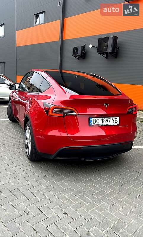 Внедорожник / Кроссовер Tesla Model Y 2023 в Ужгороде