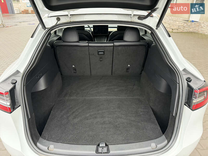 Позашляховик / Кросовер Tesla Model Y 2020 в Луцьку