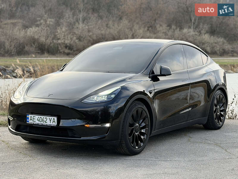 Tesla Model Y 2021