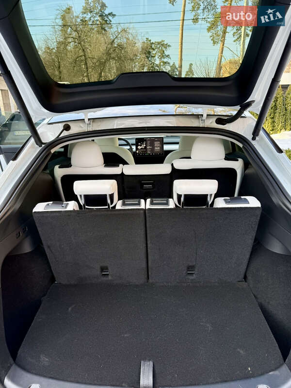 Внедорожник / Кроссовер Tesla Model Y 2024 в Черкассах