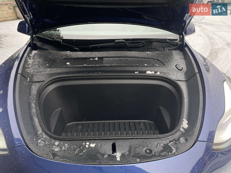 Внедорожник / Кроссовер Tesla Model Y 2020 в Одессе