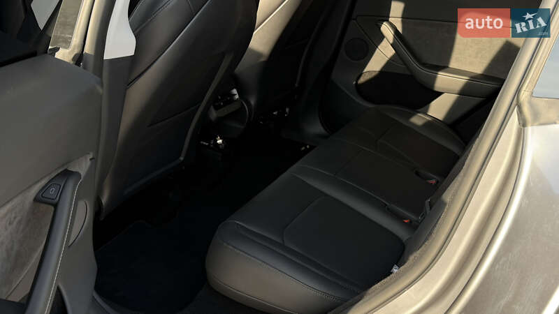 Внедорожник / Кроссовер Tesla Model Y 2024 в Виннице