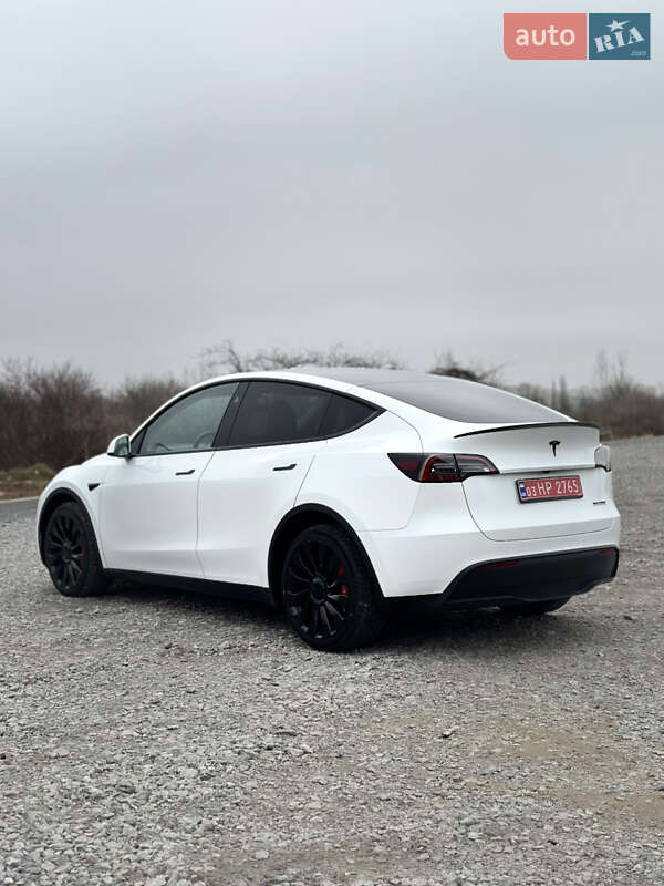 Внедорожник / Кроссовер Tesla Model Y 2023 в Киеве