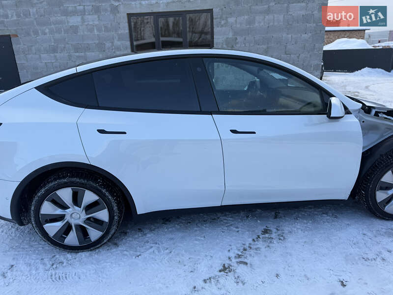 Внедорожник / Кроссовер Tesla Model Y 2021 в Львове