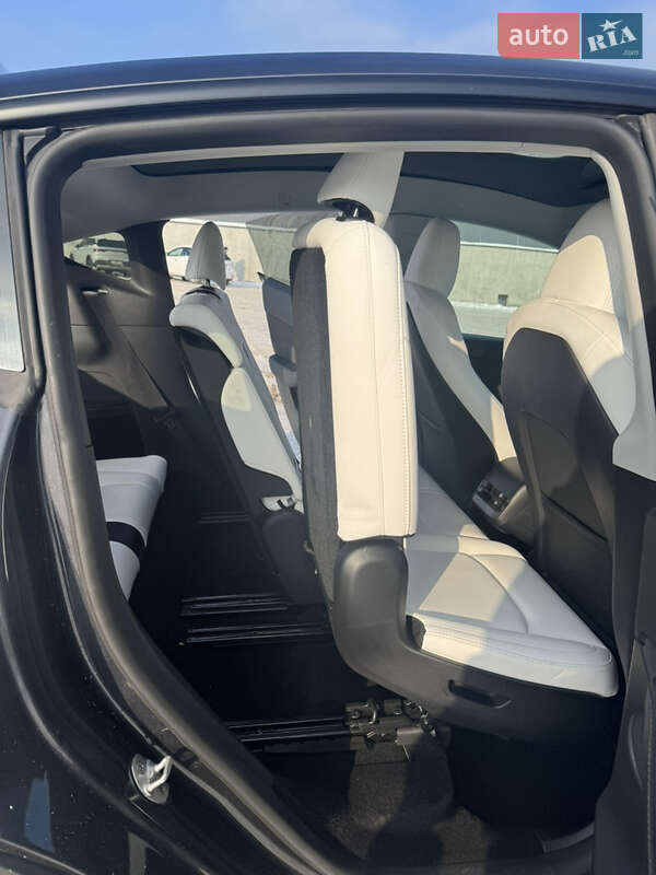 Позашляховик / Кросовер Tesla Model Y 2024 в Ірпені фото 48 Позашляховик / Кросовер Tesla Model Y 2024 в Ірпені