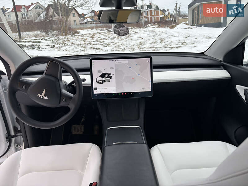 Внедорожник / Кроссовер Tesla Model Y 2021 в Черновцах