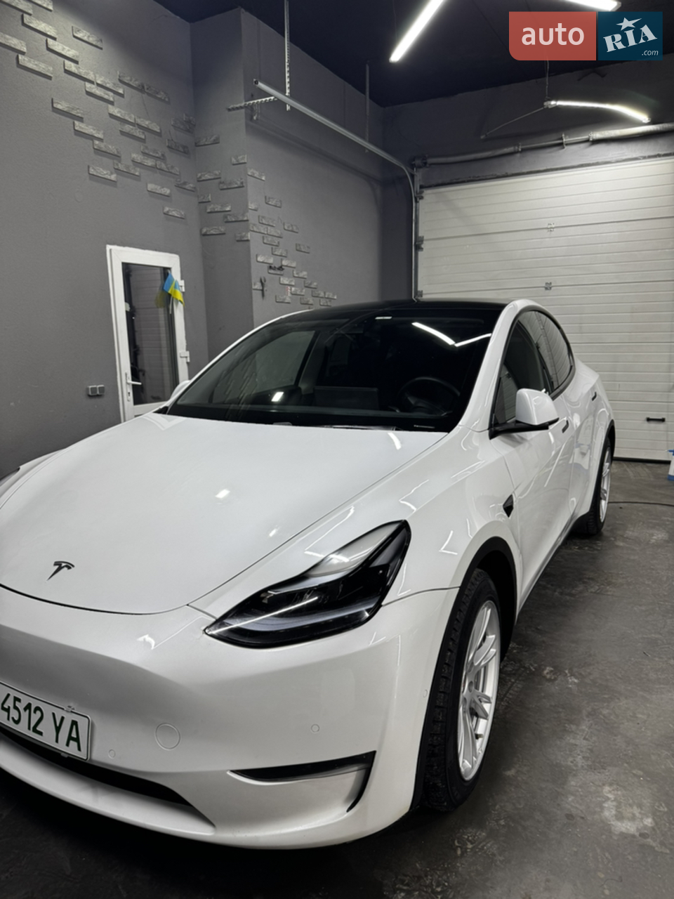 2020 Tesla Model Y - мініатюра 10