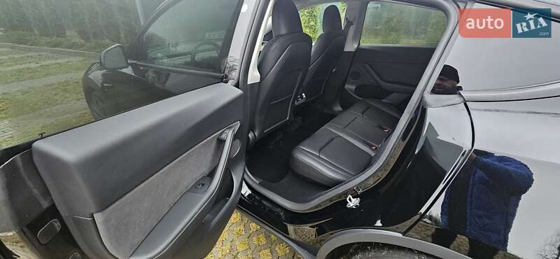 Внедорожник / Кроссовер Tesla Model Y 2023 в Харькове