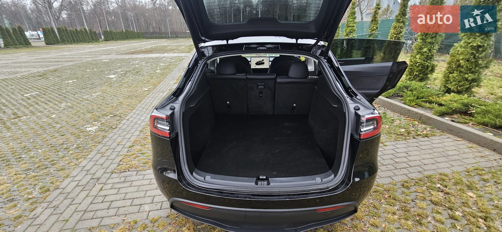 2023 Tesla Model Y - мініатюра 22