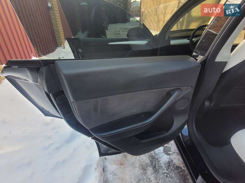 Внедорожник / Кроссовер Tesla Model Y 2022 в Виннице