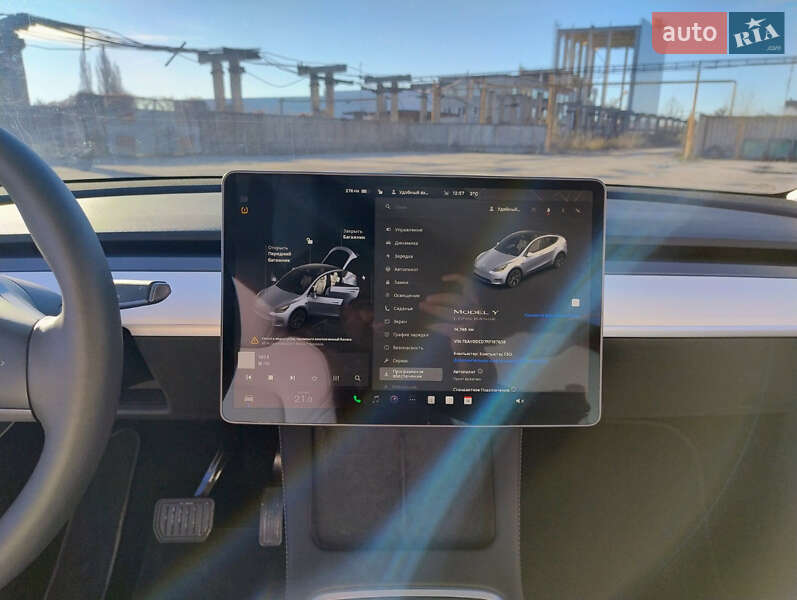 Внедорожник / Кроссовер Tesla Model Y 2024 в Житомире