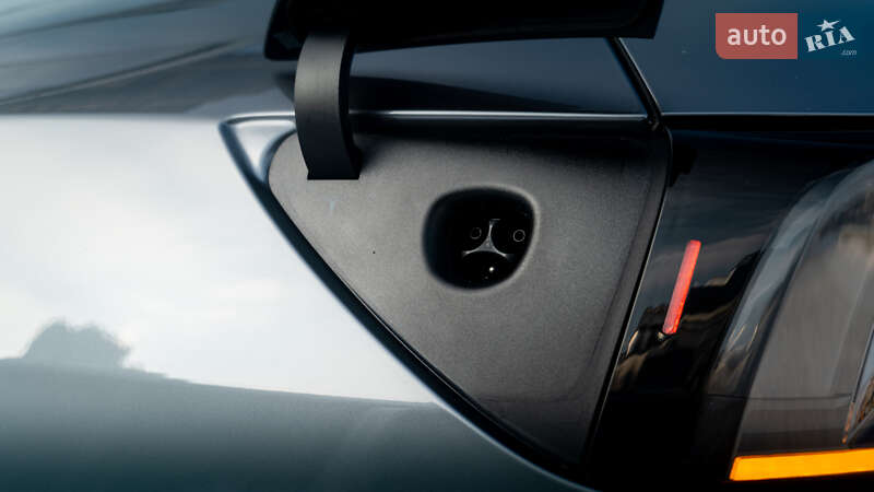 Внедорожник / Кроссовер Tesla Model Y 2025 в Киеве