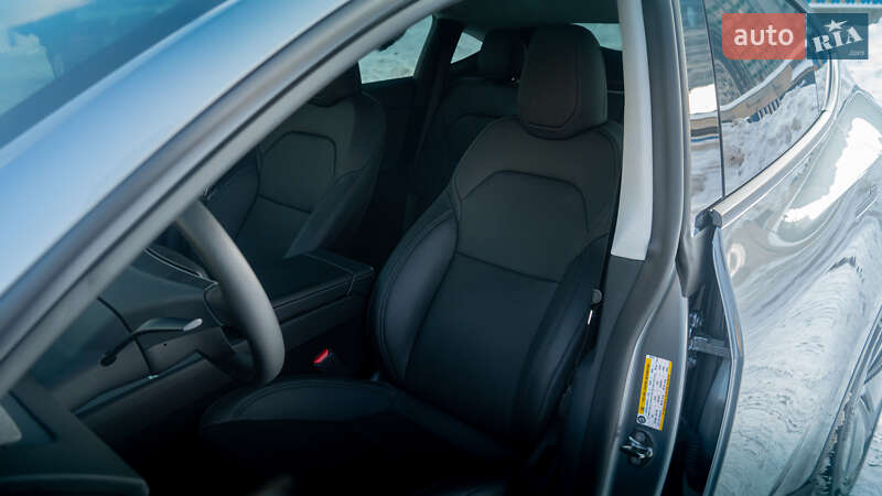 Внедорожник / Кроссовер Tesla Model Y 2025 в Киеве